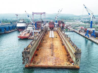 Yalova Tersan Shipyard unloading operation